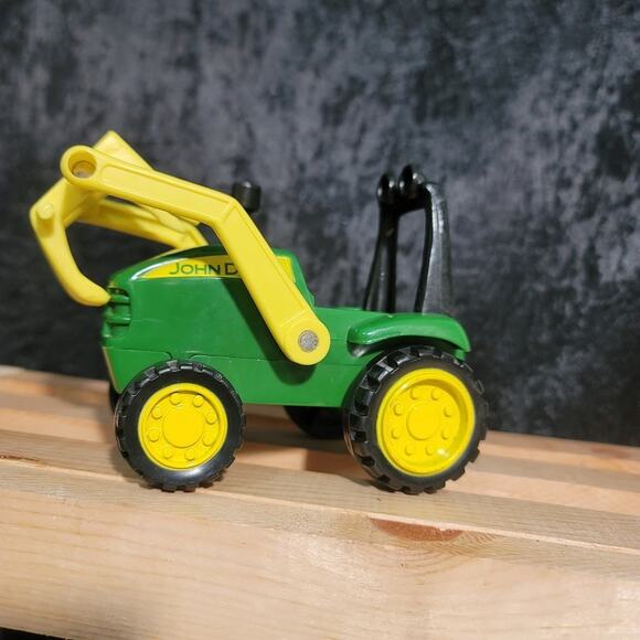 John Deere Tractor With Hay Loader Plastic 7 Inch Farm Toy By Learning Curve - Picture 4 of 5
